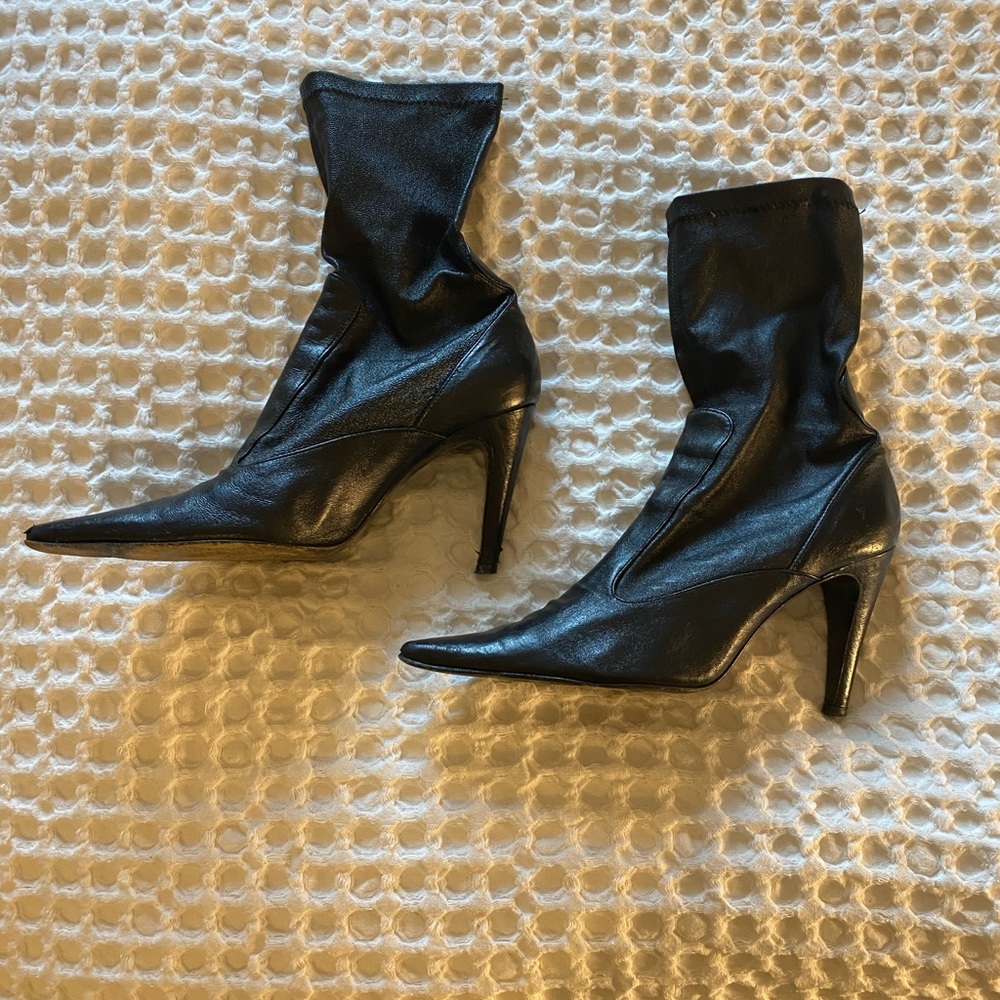 Vintage, vintage, vintage, sleek, and sexy